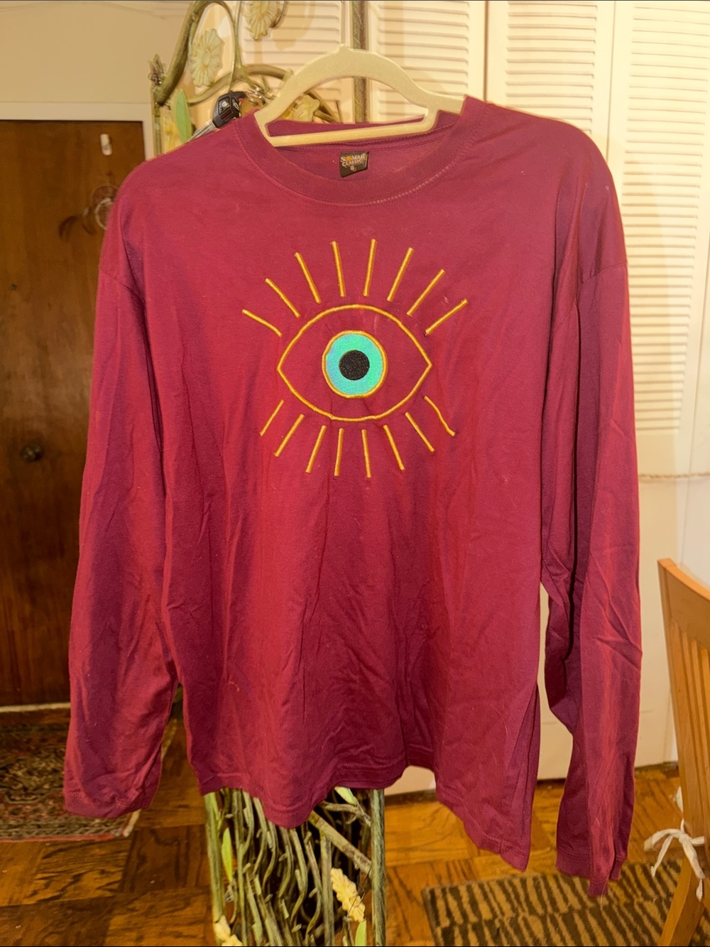 Bundle of Embroidery Evil Eye T-shirt and Gold Evil Eye Necklace/Bracelet/Ring - Picture 12 of 14